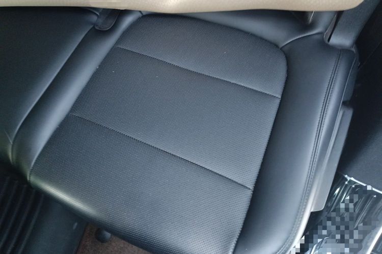 Used Lincoln Corsair 2021 2.0T Two-Wheel Drive Deluxe Edition Left Rear Seat