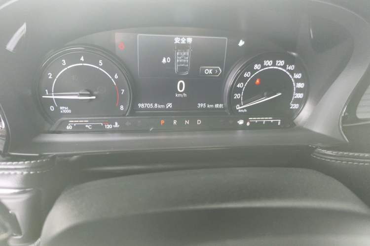 Used Lincoln Corsair 2021 2.0T Two-Wheel Drive Deluxe Edition Odometer Close Up
