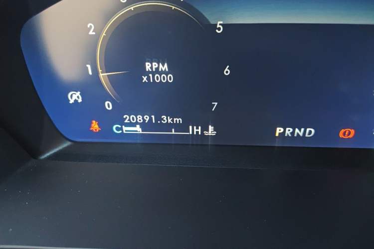 Used Lincoln Corsair 2021 2.0T Two-Wheel Drive Deluxe Edition Odometer Close Up