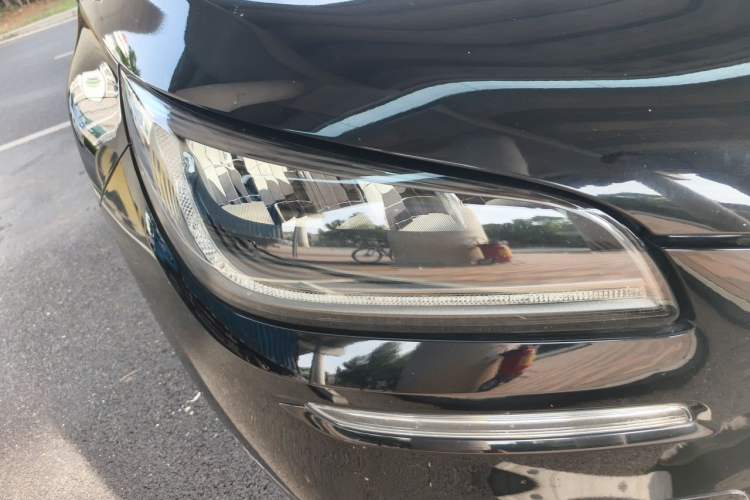 Used Lincoln Corsair 2021 2.0T Two-Wheel Drive Deluxe Edition Right Front Headlight