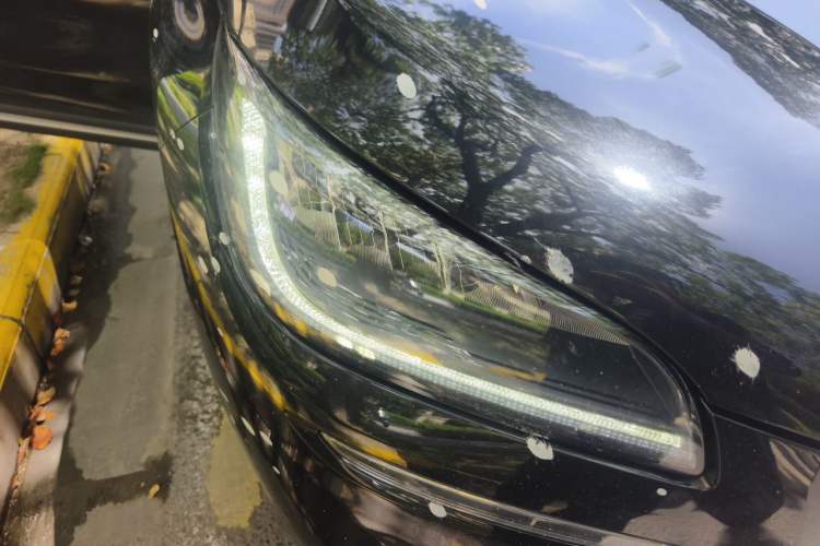 Used Lincoln Corsair 2021 2.0T Two-Wheel-Drive Luxury Edition Right Front Headlight