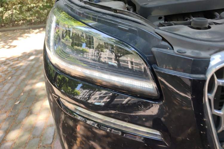Used Lincoln Corsair 2021 2.0T Two-Wheel Drive Deluxe Edition Right Front Headlight