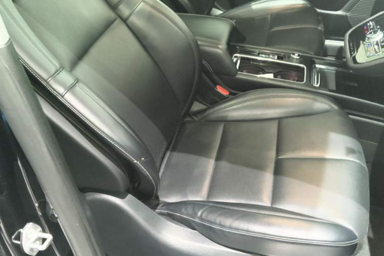 Used Lincoln Corsair 2021 2.0T Two-Wheel Drive Deluxe Edition Right Front Seat