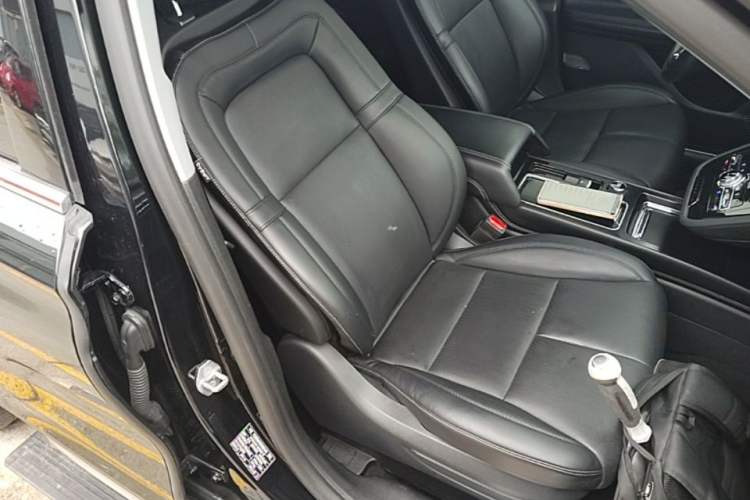 Used Lincoln Corsair 2021 2.0T Two-Wheel Drive Deluxe Edition Right Front Seat