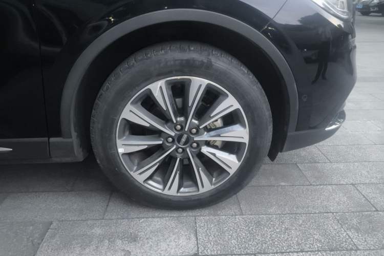 Used Lincoln Corsair 2021 2.0T Four-Wheel Drive Prestige Edition Right Front Wheel Hub