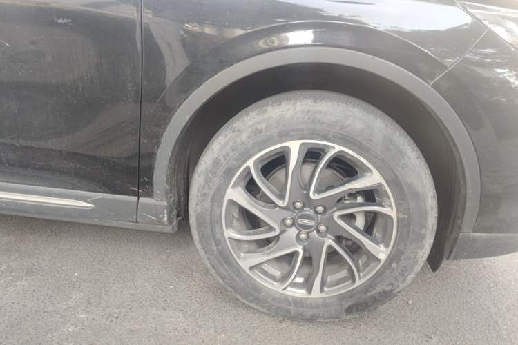 Used Lincoln Corsair 2021 2.0T Two-Wheel-Drive Luxury Edition Right Front Wheel Hub