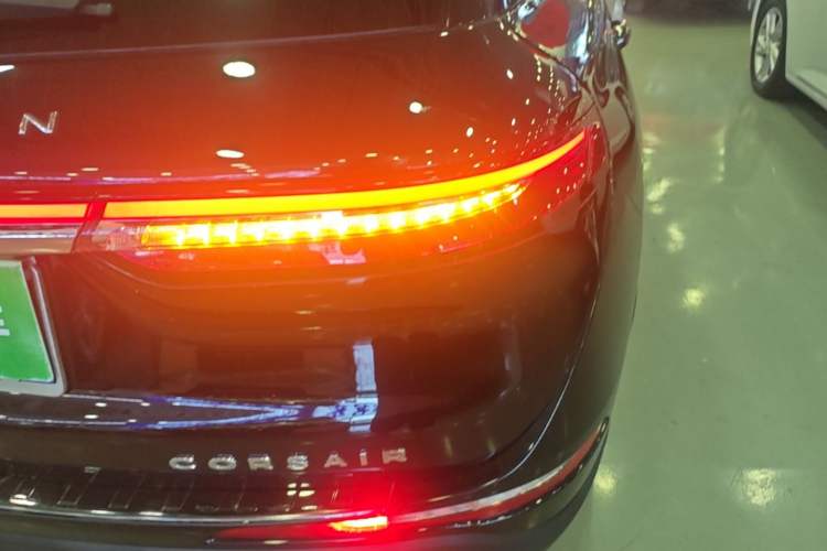 Used Lincoln Corsair 2021 2.0T Two-Wheel-Drive Luxury Edition Right Rear Taillight