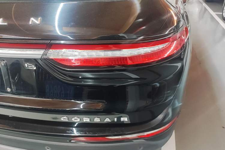 Used Lincoln Corsair 2021 2.0T Two-Wheel Drive Deluxe Edition Right Rear Taillight