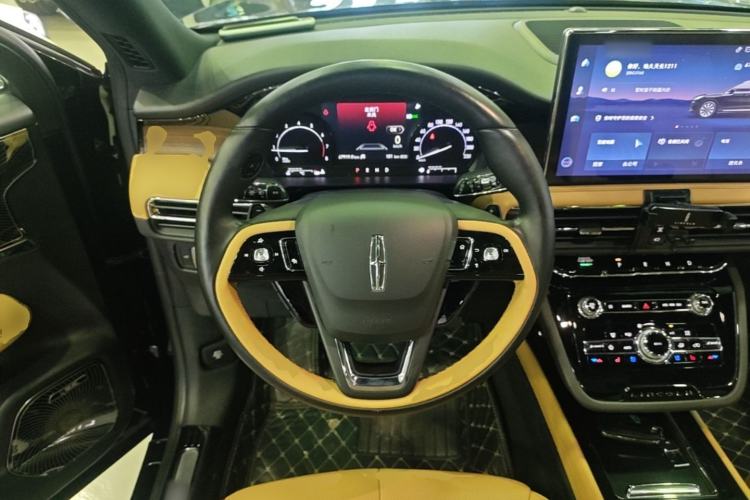 Used Lincoln Corsair 2021 2.0T Two-Wheel-Drive Luxury Edition Steering Wheel