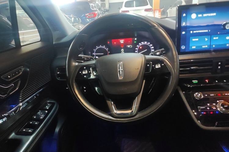 Used Lincoln Corsair 2021 2.0T Two-Wheel Drive Deluxe Edition Steering Wheel