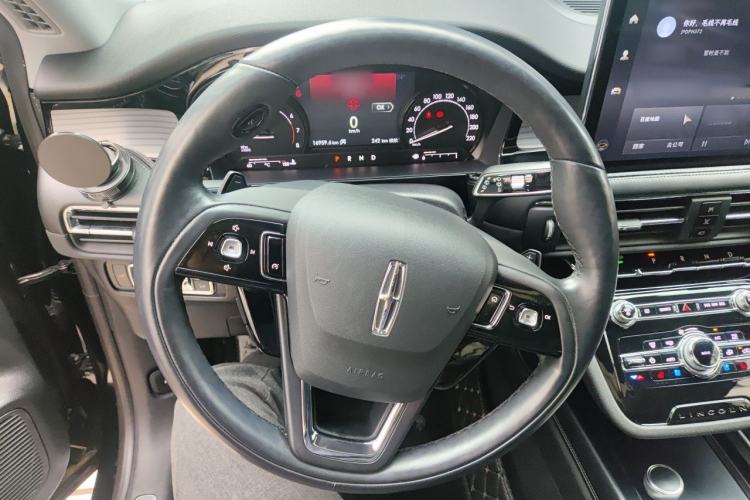 Used Lincoln Corsair 2021 2.0T Two-Wheel Drive Deluxe Edition Steering Wheel