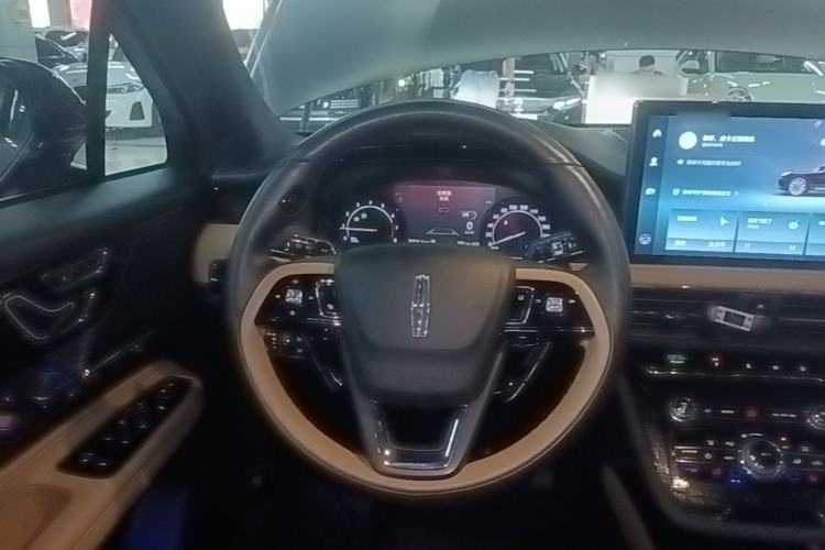 Used Lincoln Corsair 2021 2.0T Two-Wheel-Drive Luxury Edition Steering Wheel