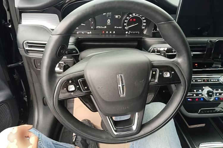 Used Lincoln Corsair 2021 2.0T Two-Wheel Drive Deluxe Edition Steering Wheel