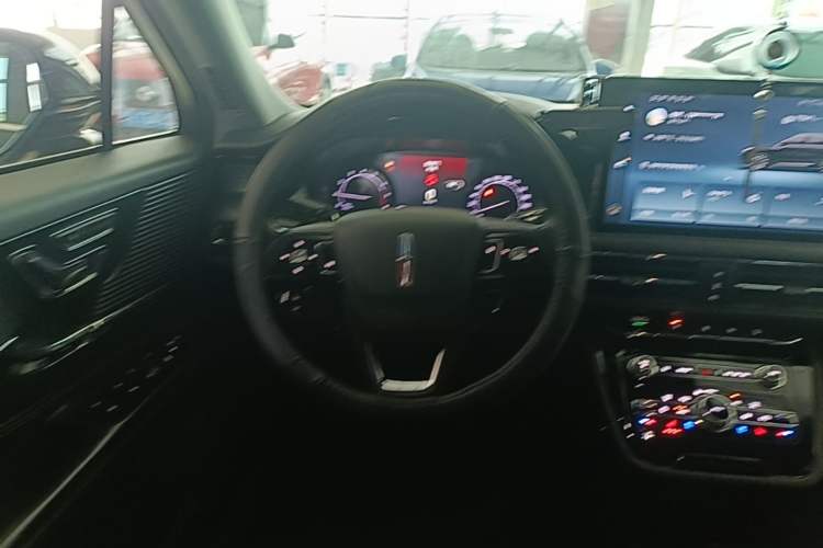 Used Lincoln Corsair 2021 2.0T Two-Wheel Drive Deluxe Edition Steering Wheel