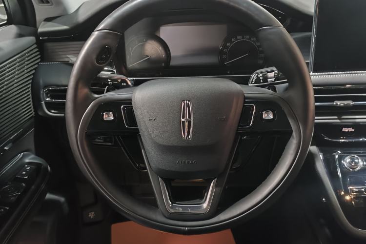 Used Lincoln Corsair 2021 2.0T Two-Wheel Drive Deluxe Edition Steering Wheel