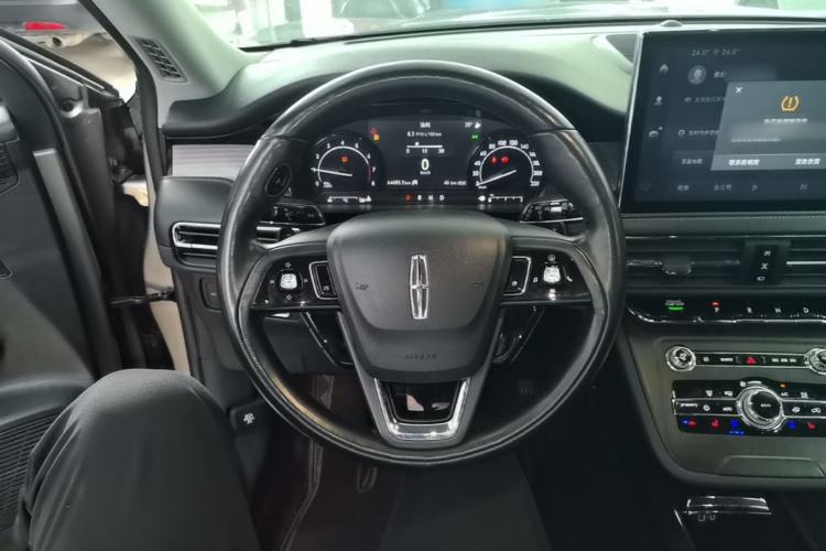 Used Lincoln Corsair 2021 2.0T Two-Wheel Drive Deluxe Edition Steering Wheel