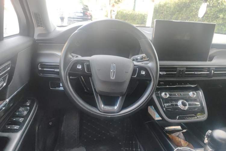 Used Lincoln Corsair 2021 2.0T Two-Wheel-Drive Luxury Edition Steering Wheel