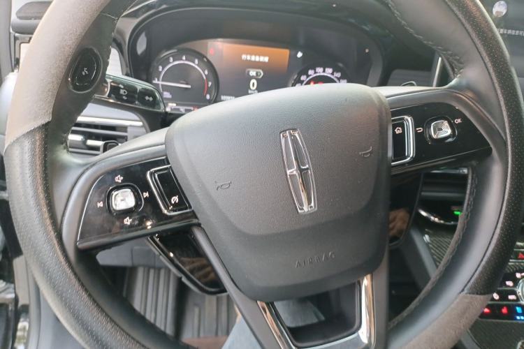 Used Lincoln Corsair 2021 2.0T Two-Wheel Drive Deluxe Edition Steering Wheel