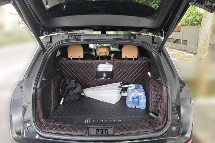 Used Lincoln Corsair 2021 2.0T Two-Wheel-Drive Luxury Edition Trunk
