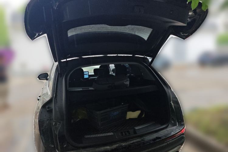 Used Lincoln Corsair 2021 2.0T Two-Wheel Drive Deluxe Edition Trunk