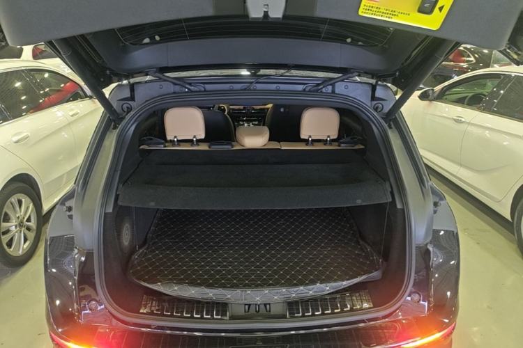 Used Lincoln Corsair 2021 2.0T Two-Wheel-Drive Luxury Edition Trunk
