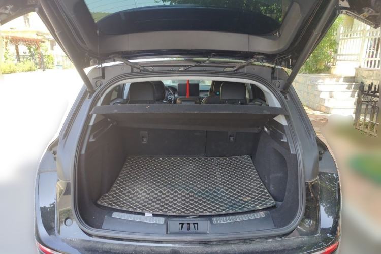 Used Lincoln Corsair 2021 2.0T Two-Wheel Drive Deluxe Edition Trunk