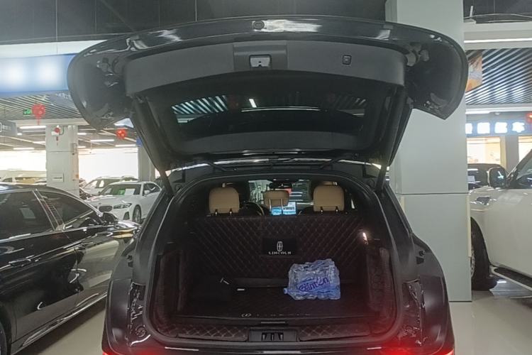 Used Lincoln Corsair 2021 2.0T Two-Wheel-Drive Luxury Edition Trunk