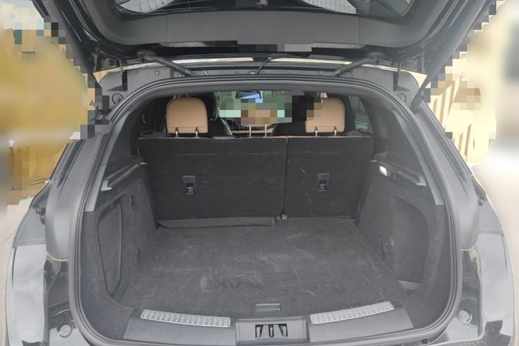 Used Lincoln Corsair 2021 2.0T Two-Wheel-Drive Luxury Edition Trunk