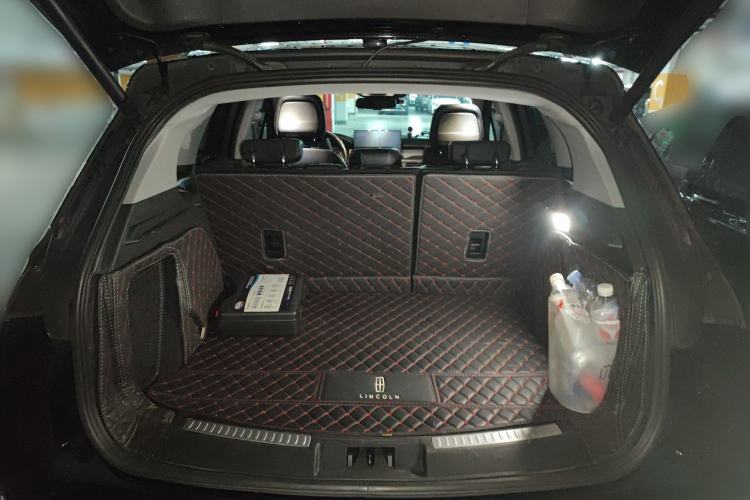 Used Lincoln Corsair 2021 2.0T Two-Wheel Drive Deluxe Edition Trunk
