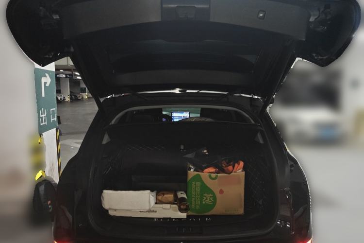 Used Lincoln Corsair 2021 2.0T Four-Wheel Drive Luxury Edition Trunk