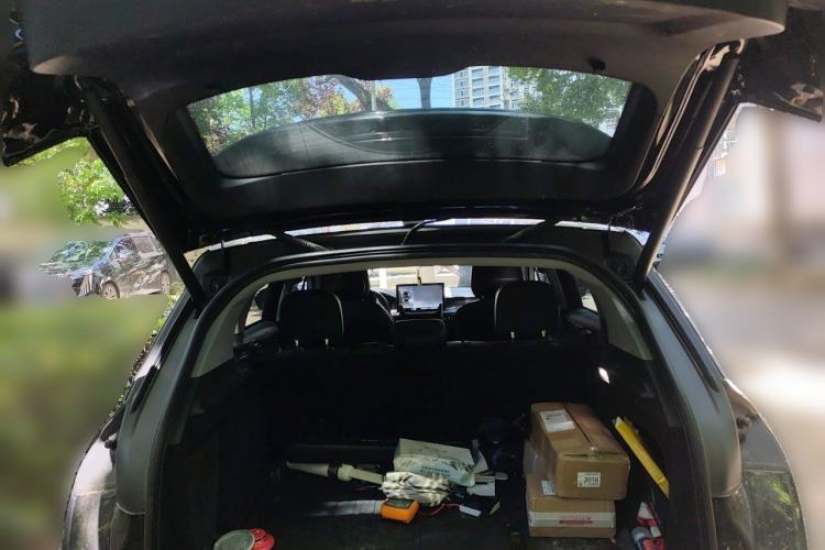 Used Lincoln Corsair 2021 2.0T Two-Wheel Drive Deluxe Edition Trunk