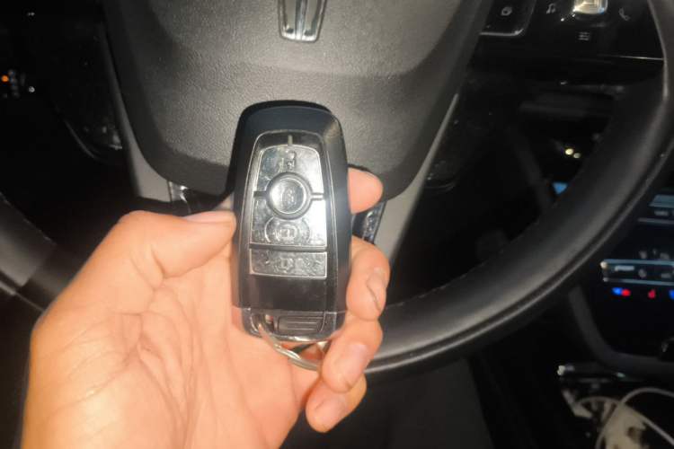 Used Lincoln Corsair 2021 2.0T Four-Wheel Drive Prestige Edition Vehicle Key