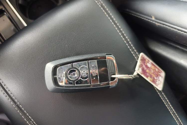 Used Lincoln Corsair 2021 2.0T Two-Wheel Drive Deluxe Edition Vehicle Key