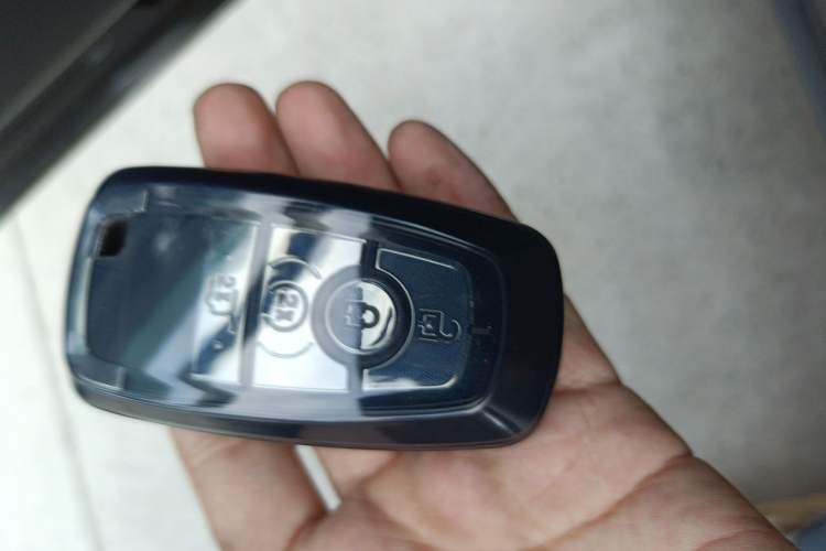 Used Lincoln Corsair 2021 2.0T Two-Wheel Drive Deluxe Edition Vehicle Key