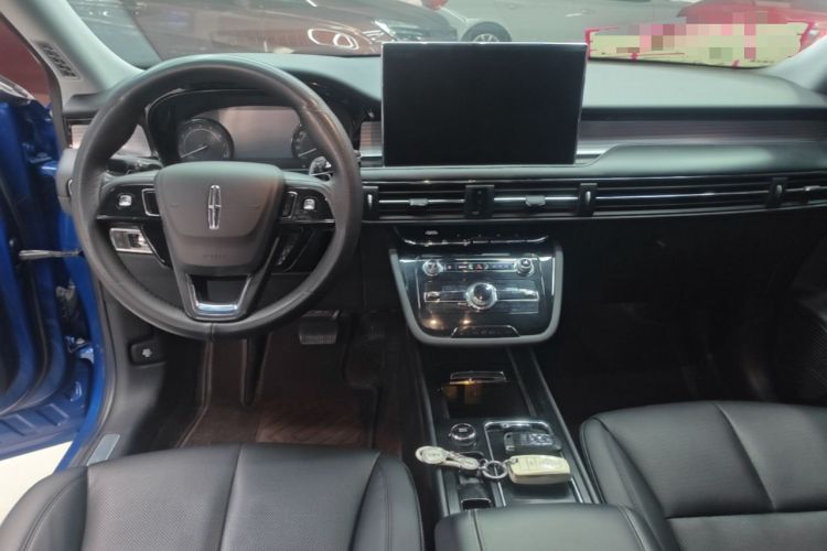 Used Lincoln Corsair 2021 2.0T Two-Wheel Drive Deluxe Edition Center Console