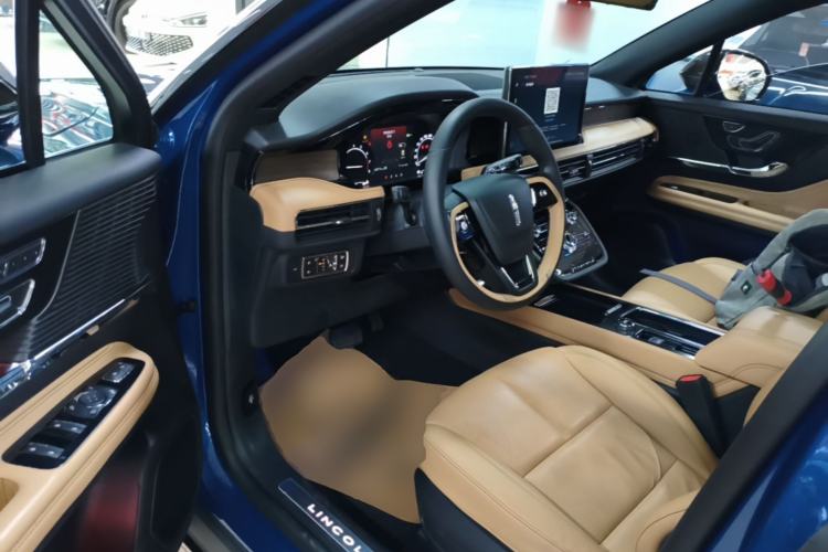 Used Lincoln Corsair 2021 2.0T Two-Wheel-Drive Luxury Edition Driver Seat