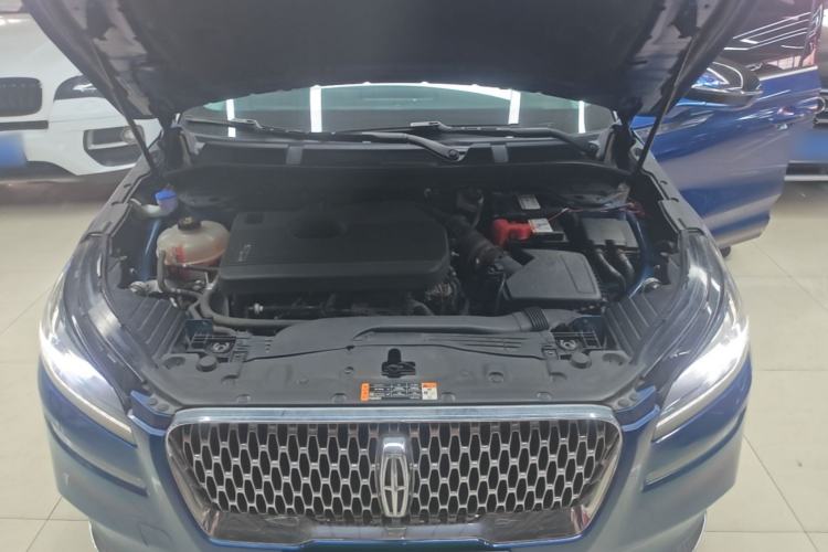 Used Lincoln Corsair 2021 2.0T Two-Wheel Drive Deluxe Edition Engine Bay
