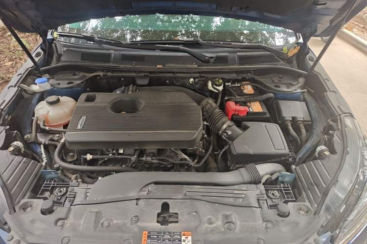 Used Lincoln Corsair 2021 2.0T Two-Wheel Drive Deluxe Edition Engine Bay
