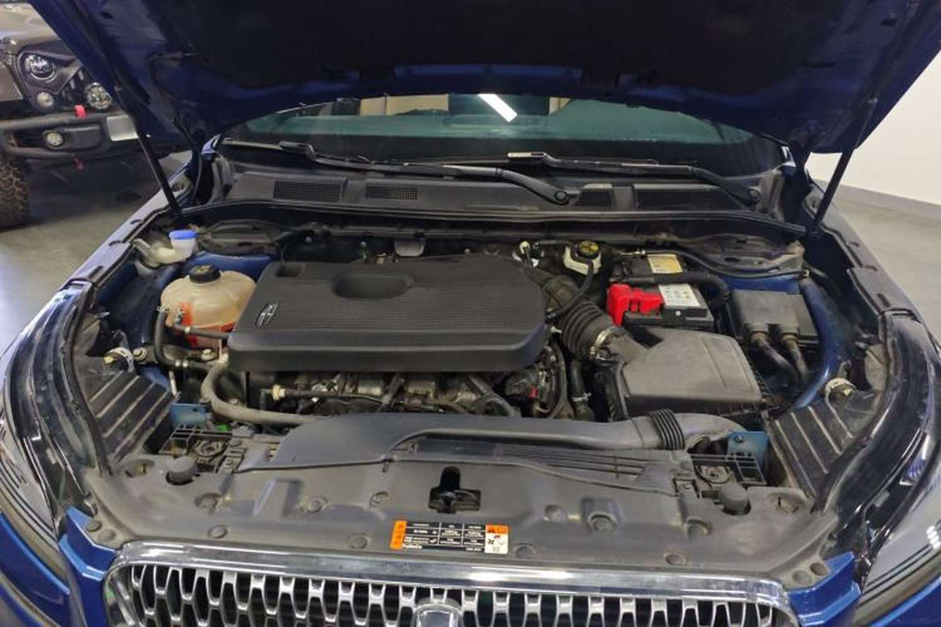 Used Lincoln Corsair 2021 2.0T Two-Wheel-Drive Luxury Edition Engine Bay