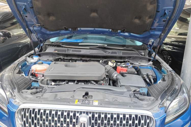 Used Lincoln Corsair 2021 2.0T Two-Wheel Drive Deluxe Edition Engine Bay