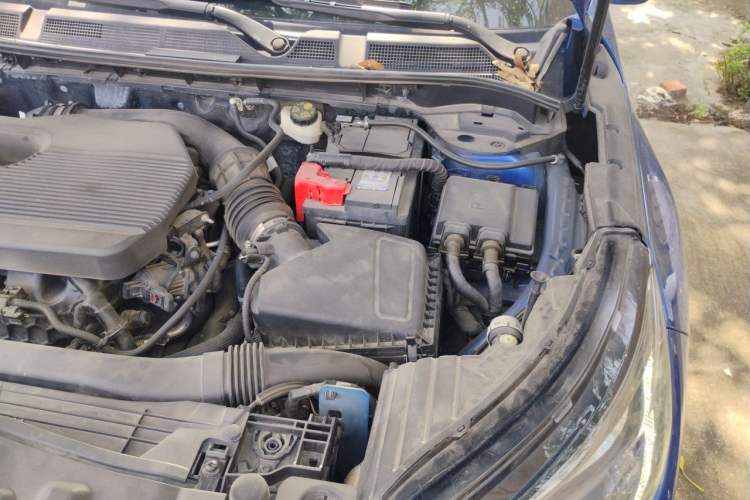 Used Lincoln Corsair 2021 2.0T Two-Wheel Drive Deluxe Edition Engine Bay Left