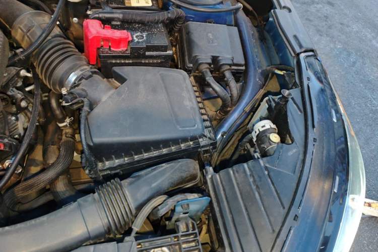 Used Lincoln Corsair 2021 2.0T Two-Wheel Drive Deluxe Edition Engine Bay Left