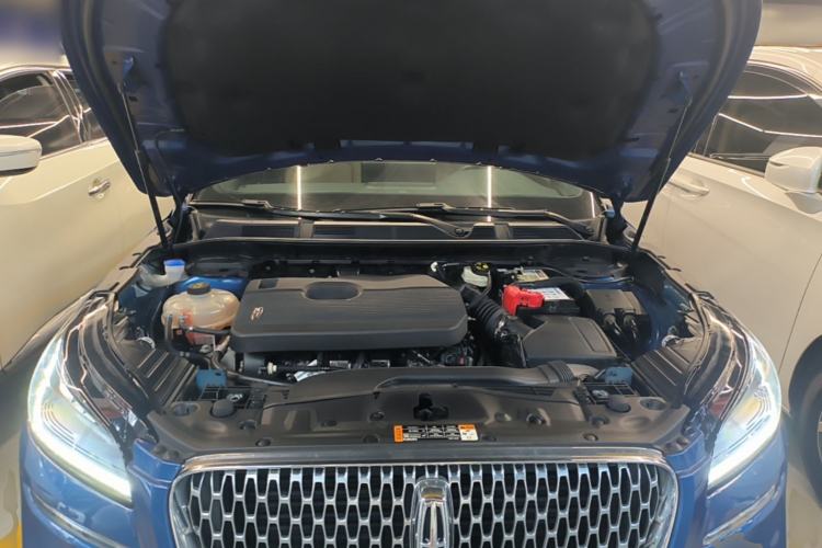Used Lincoln Corsair 2021 2.0T Four-Wheel Drive Luxury Edition Engine Bay
