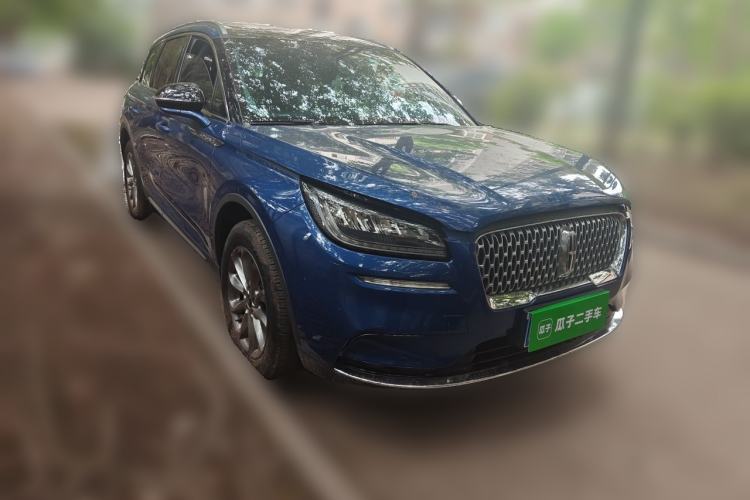Used Lincoln Corsair 2021 2.0T Two-Wheel Drive Deluxe Edition Front Right 45 Deg