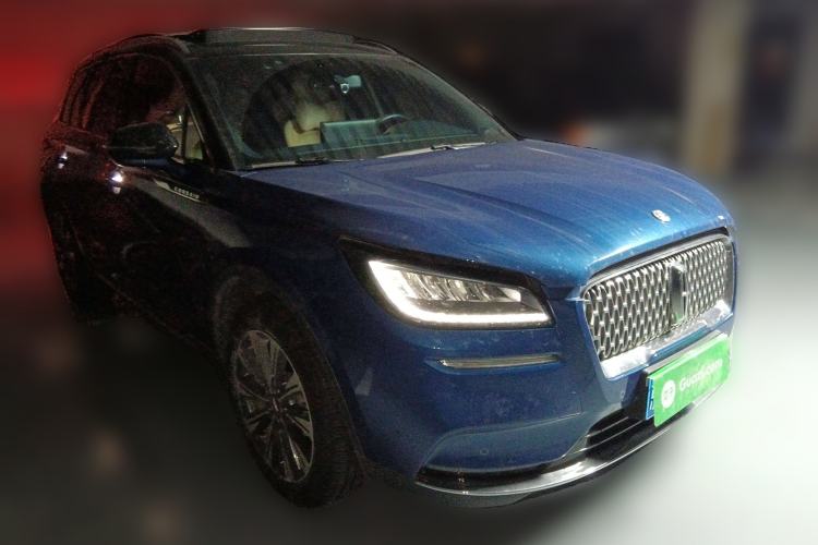 Used Lincoln Corsair 2021 2.0T Two-Wheel-Drive Luxury Edition Front Right 45 Deg