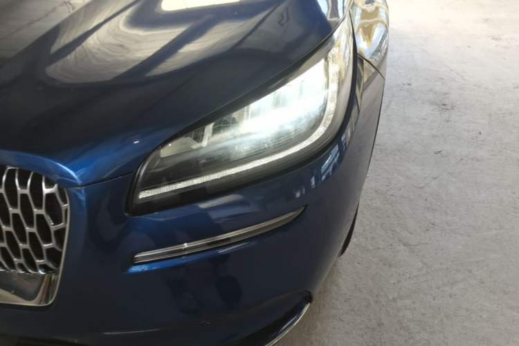 Used Lincoln Corsair 2021 2.0T Two-Wheel Drive Deluxe Edition Left Front Headlight