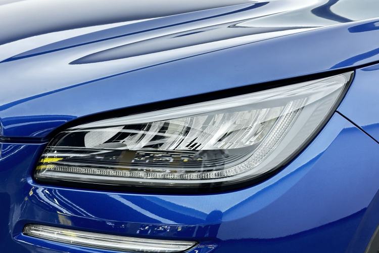 Used Lincoln Corsair 2021 2.0T Two-Wheel-Drive Luxury Edition Left Front Headlight