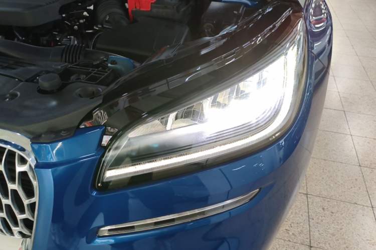 Used Lincoln Corsair 2021 2.0T Two-Wheel-Drive Luxury Edition Left Front Headlight