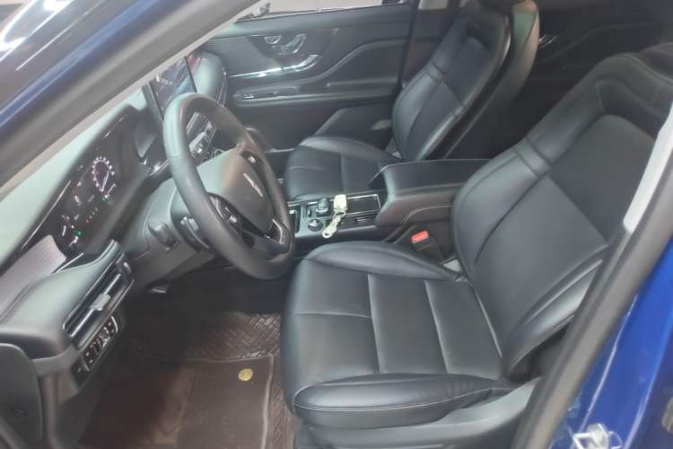 Used Lincoln Corsair 2021 2.0T Two-Wheel Drive Deluxe Edition Left Front Seat