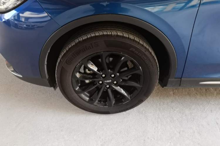 Used Lincoln Corsair 2021 2.0T Two-Wheel Drive Deluxe Edition Left Front Wheel Hub
